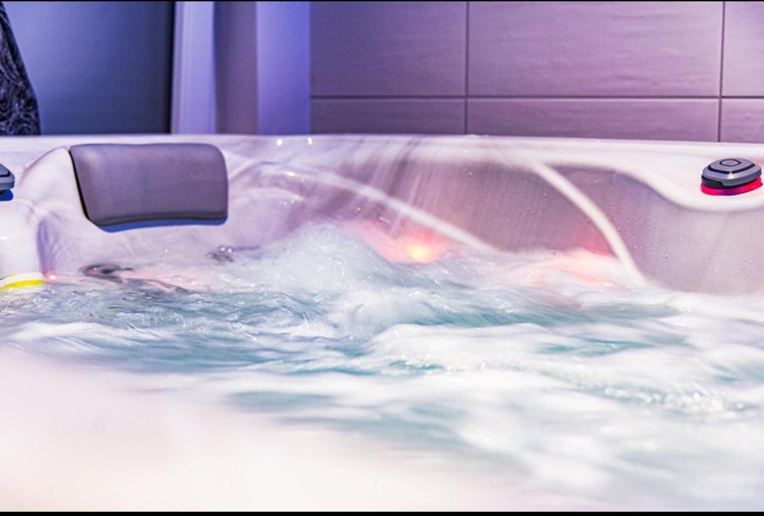 Spa De La Quarterelle Love Room 88 Vosges Remiremont Exterior foto